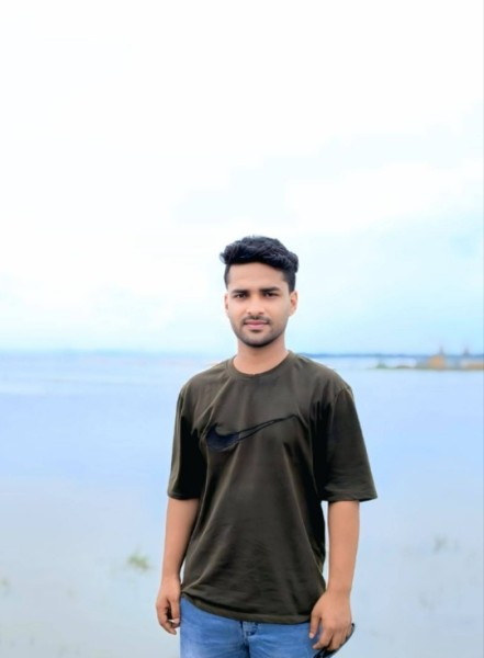 Afnan, 22, USA