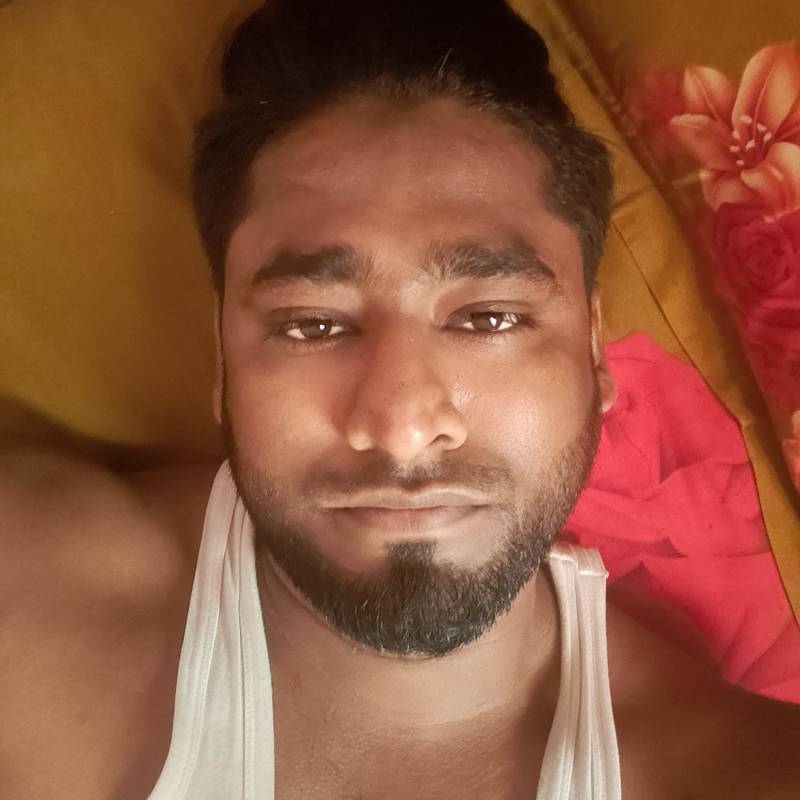 Anis, 32, Arizona