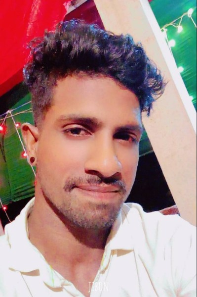 Jibon, 24, Connecticut
