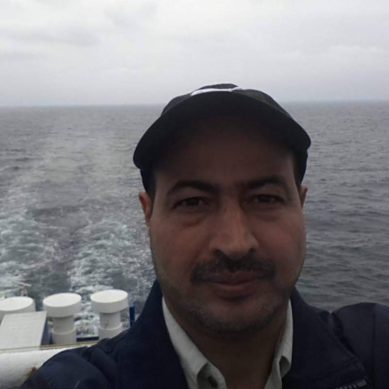 Adel, 49