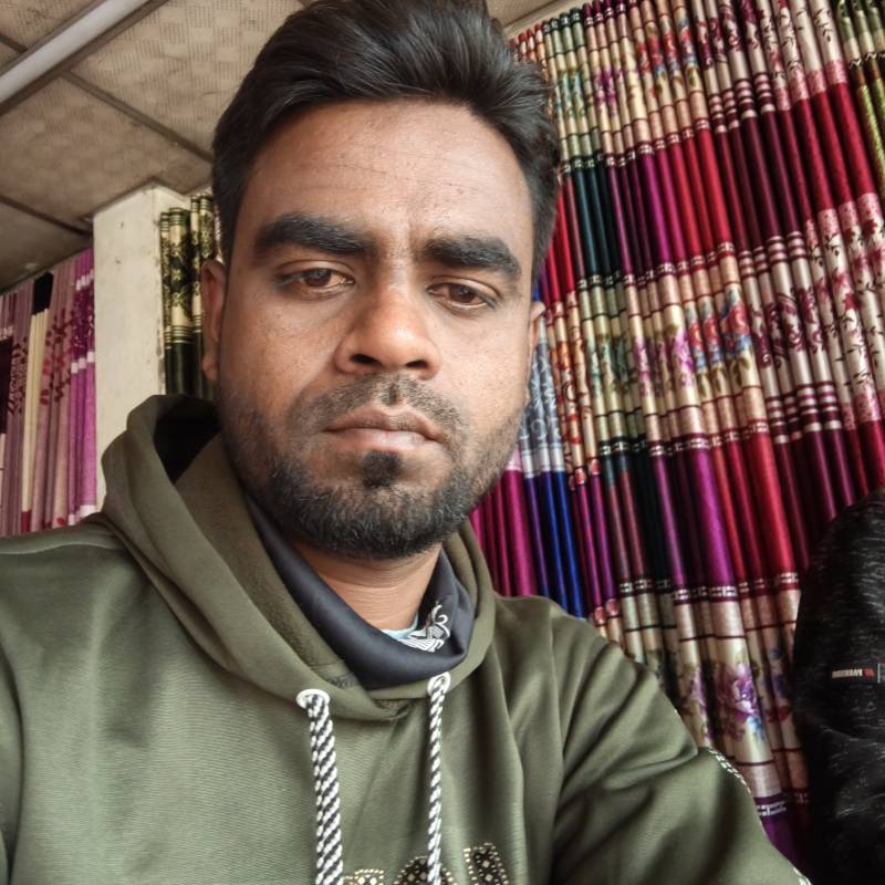 Mazed, 34, Texas Austin