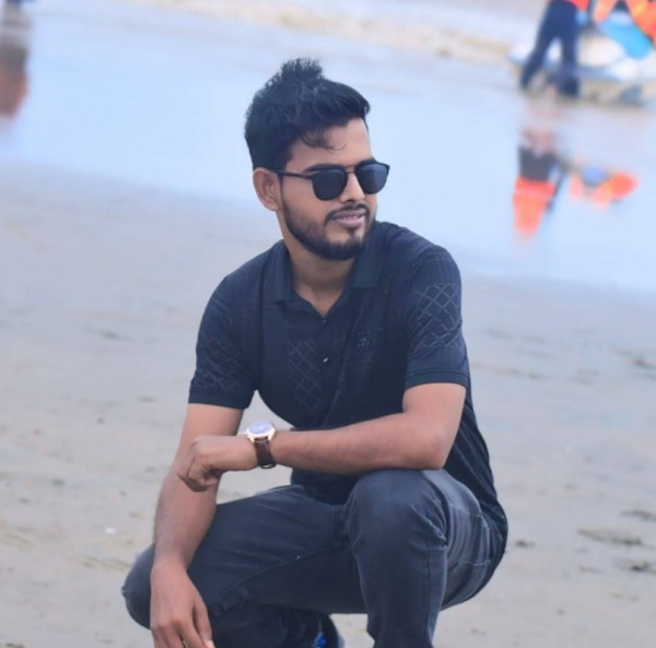 Mohammad Emran Hossain, 29, Douala