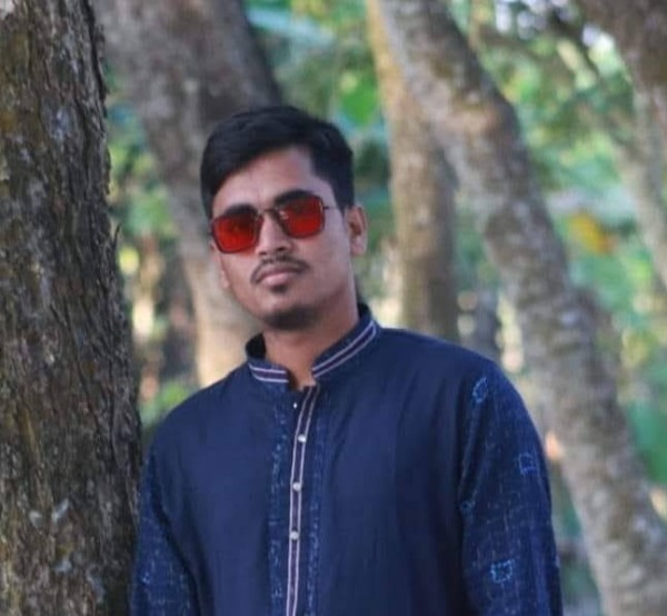 Aminul, 33, Lome