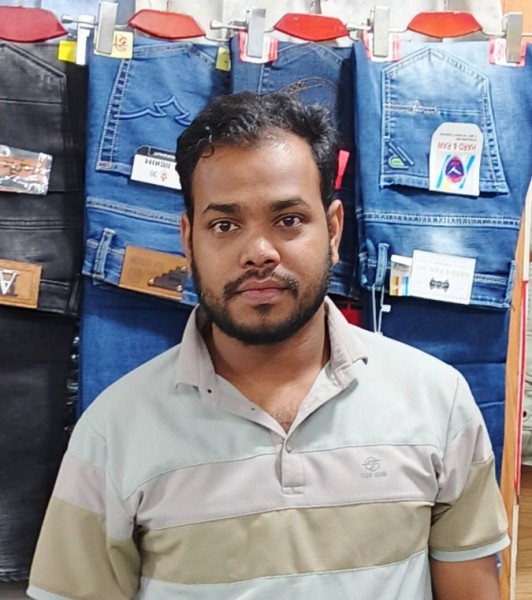 khan, 24, Chittagong