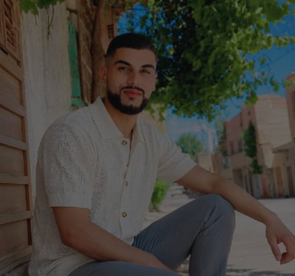 Farouk, 26, Zurich