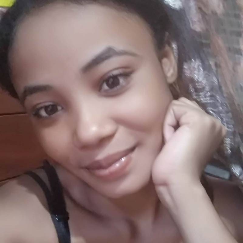 cathia, 20, Uk