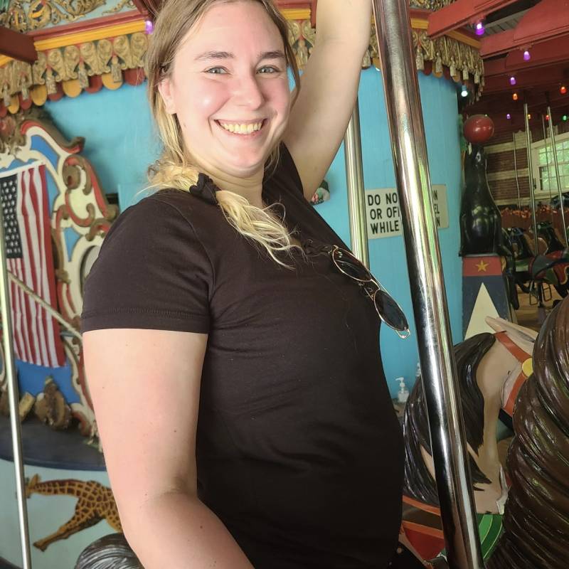 Shirley Kurth, 55, Bheramara