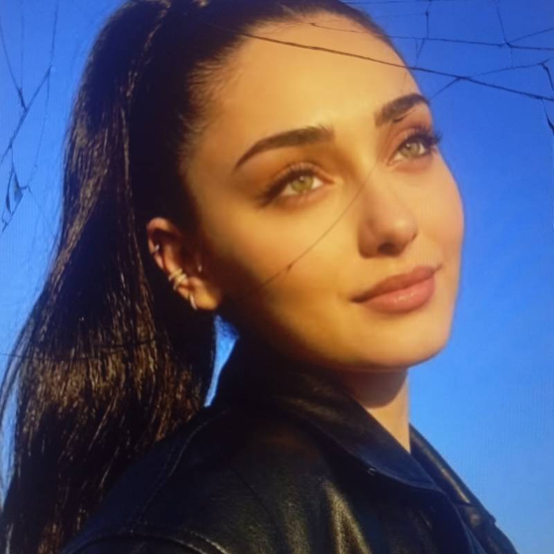 Eda, 28, Georgia