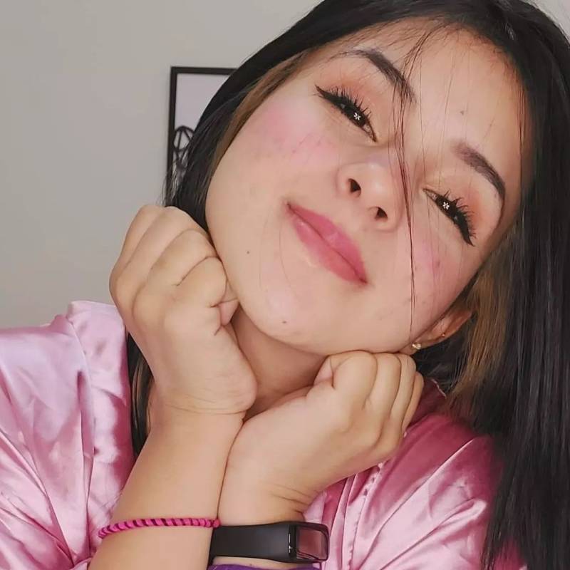 MILLY, 32, Cumming GCA
