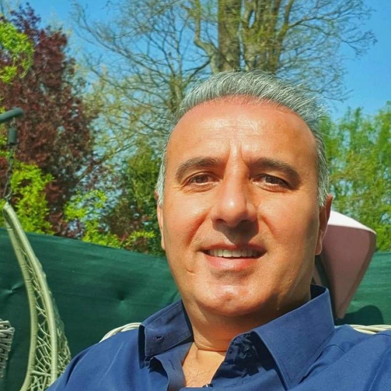 Leon, 49, london