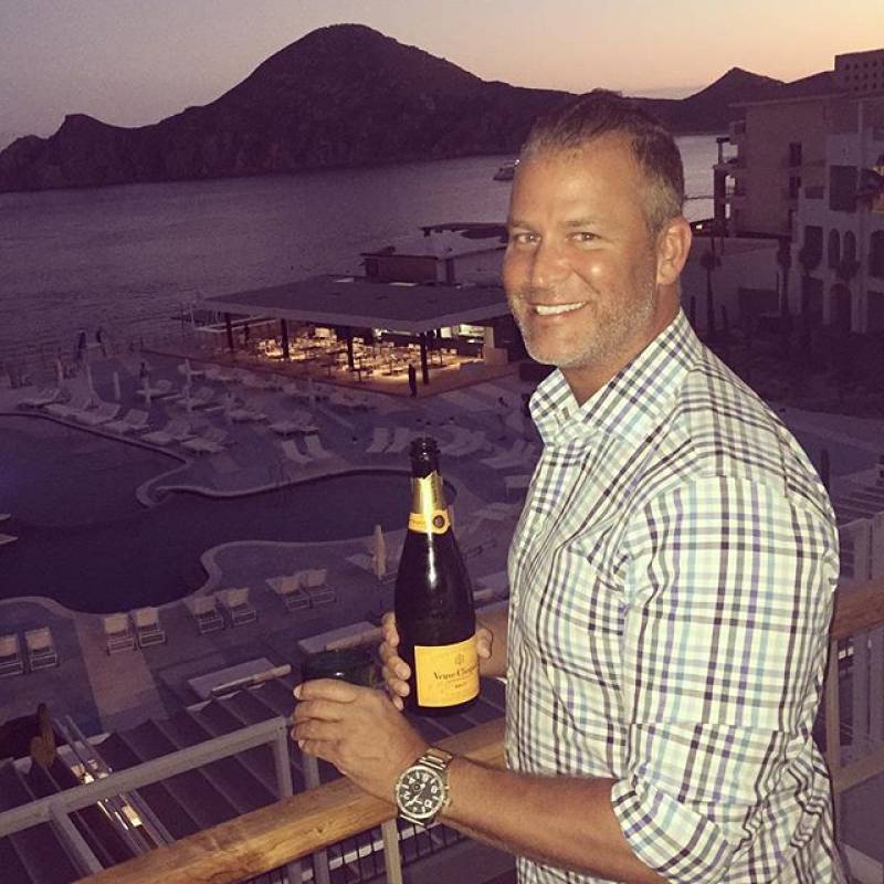 Vincent, 52