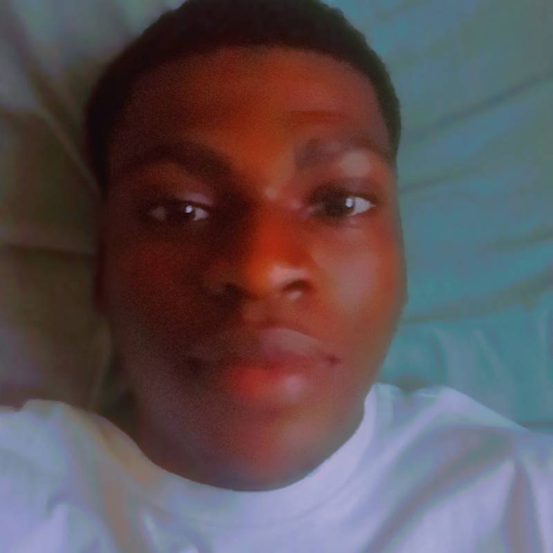 Eniola, 25