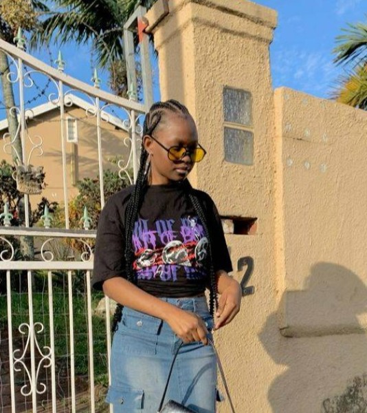 Lashna, 21, Arizona