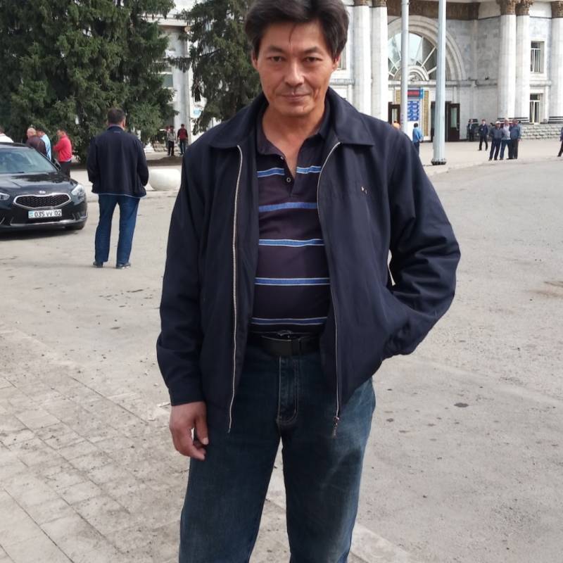 Арон, 60, Jashore