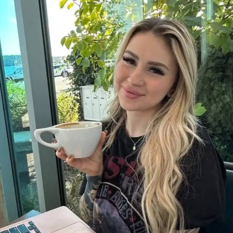 Alison Kate, 38, United States Emirates