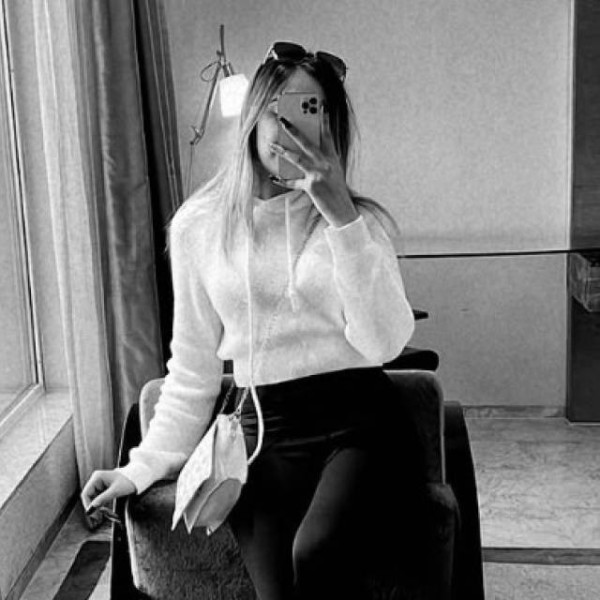 amina, 35, United Kingdom