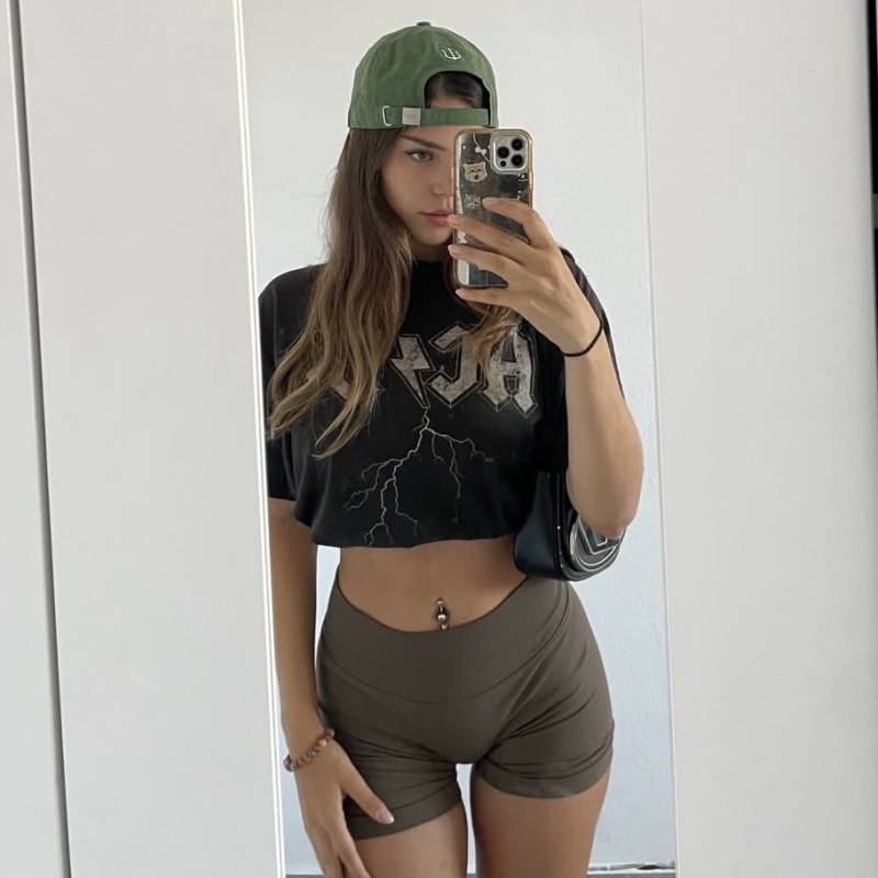 Sophia, 26, Gajipur