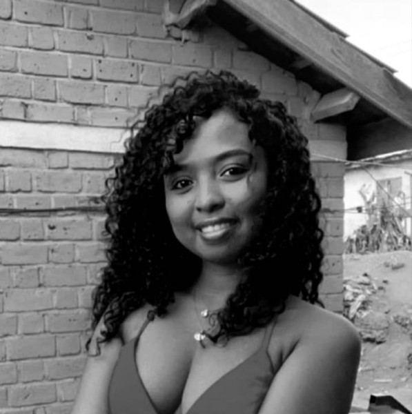 Essia, 32, Connecticut