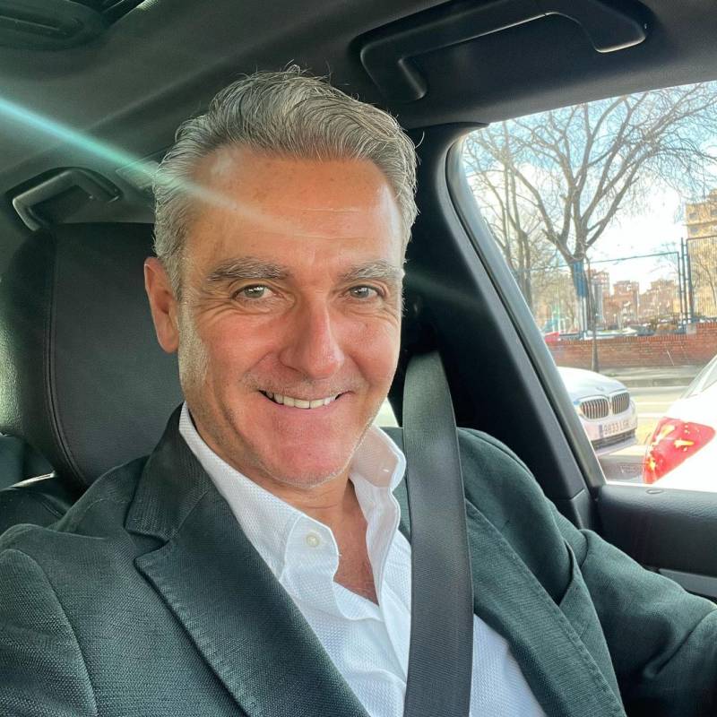 Robert, 59, i am an easy going and simple lady seeking for a life partner i am a kind and god fearing lady who believe in life