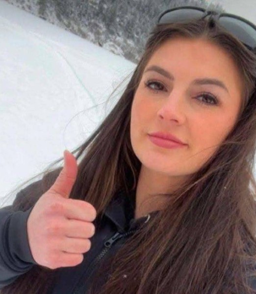 Hannah baron, 25, Batam Island