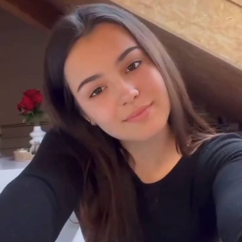 Olivia, 28, Riga
