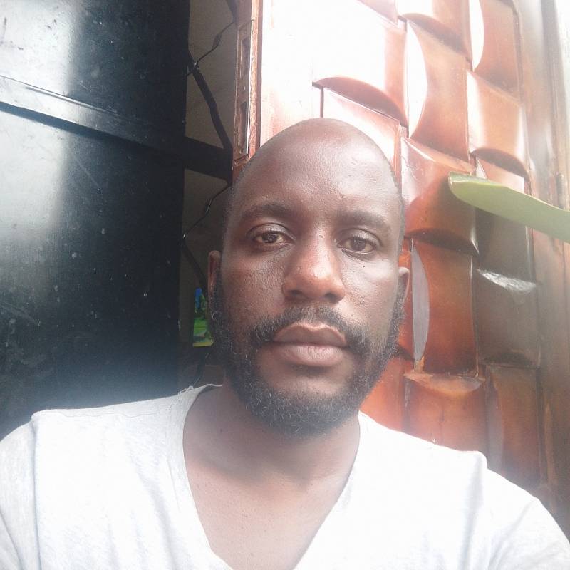 Gunz, 41, United State