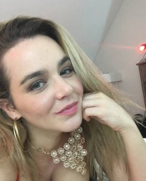Jennifer, 35, Algeria