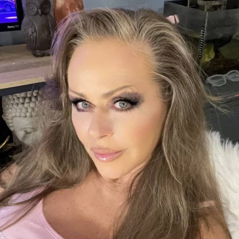 Serena, 43, Any County