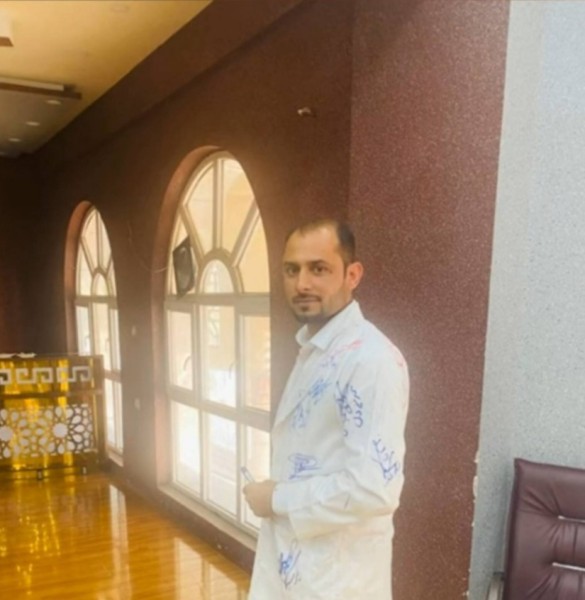 Dr:Nisar Ahmad Miakhil, 39, Papendrecht