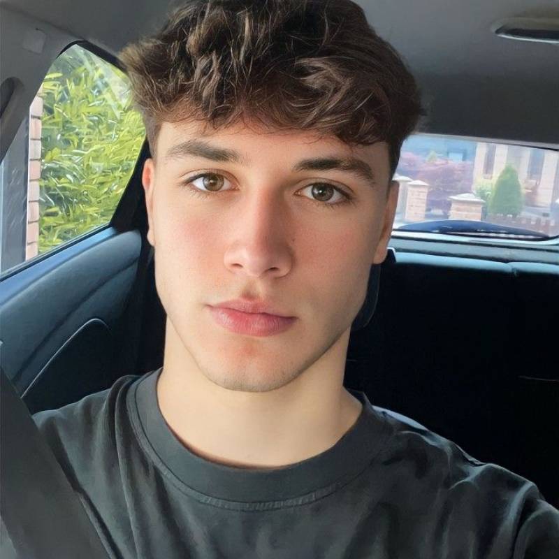 Alice Cooper, 26, Iran