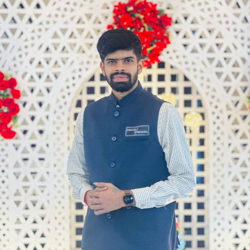 Emon, 26, Lahore Punjab Pakistan
