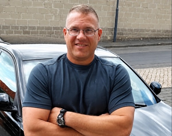 Richard, 57, Indiana United States