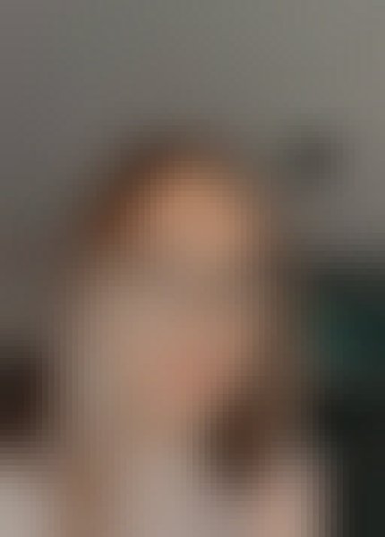 Alexa, 28