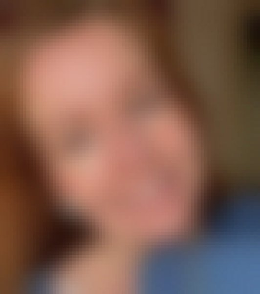 Tiara, 43