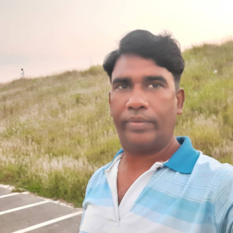 Sozun, 43, Israel
