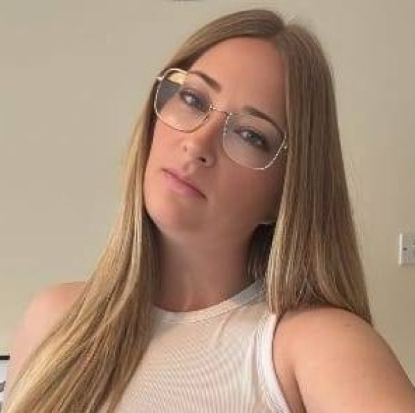 Margret Donald, 35, Colombia