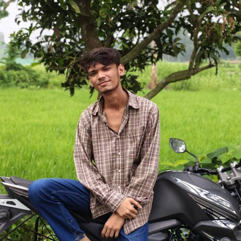 Fahim, 25, iTaly