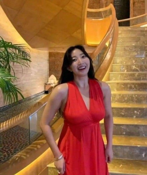 Fang, 30, Uk
