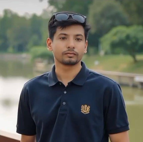 Dhakoaut, 31, North Carolina
