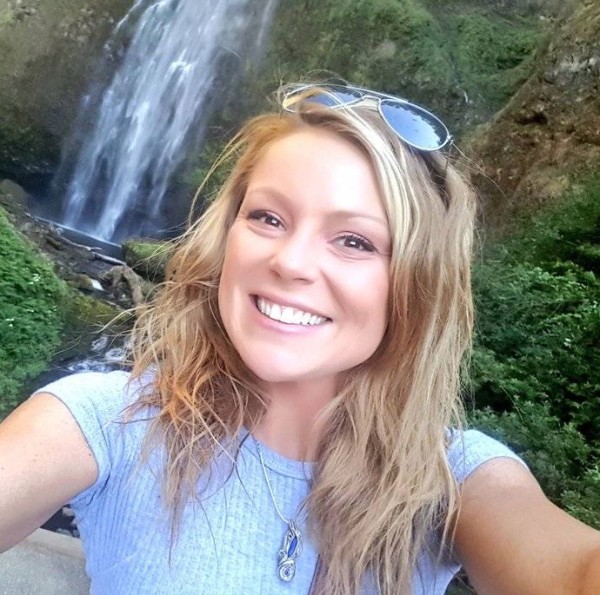 Chloe, 40, Zurich