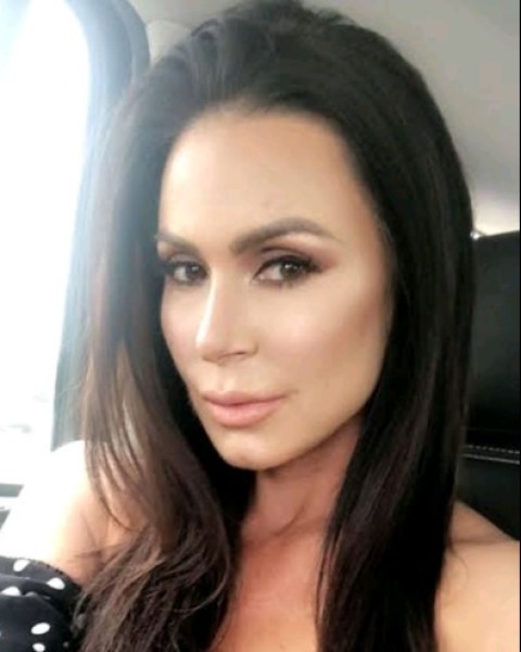 Linda, 34
