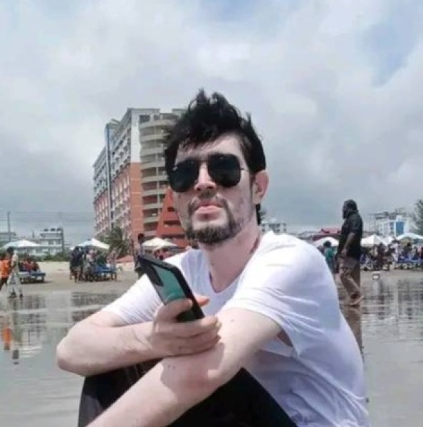 Mitul, 31, Iran