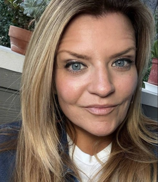 Jayne, 46, Batam Island