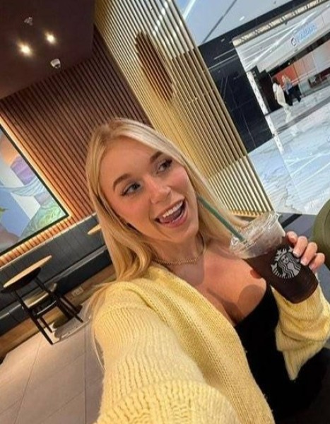 Elle Brooke, 46, Victorville California
