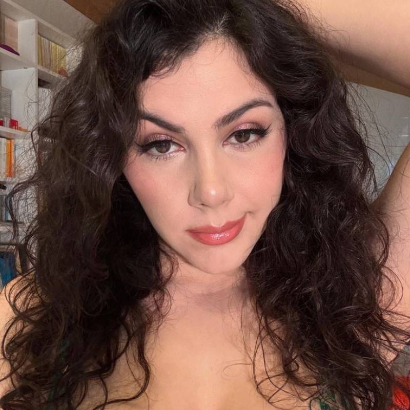 Ruby May, 43, Zurich