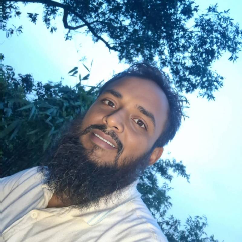 tushar Mahmud, 37, I live in Madagascar