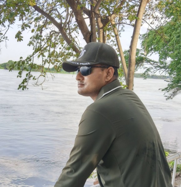 Arafat, 29, Cumilla Bangladesh