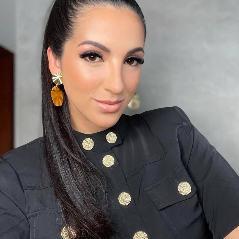 Amore, 51, saudi