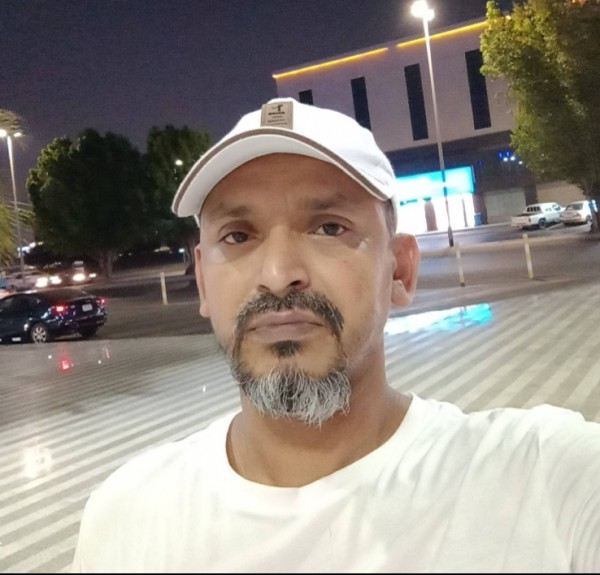Bhuiya, 37, Berlin
