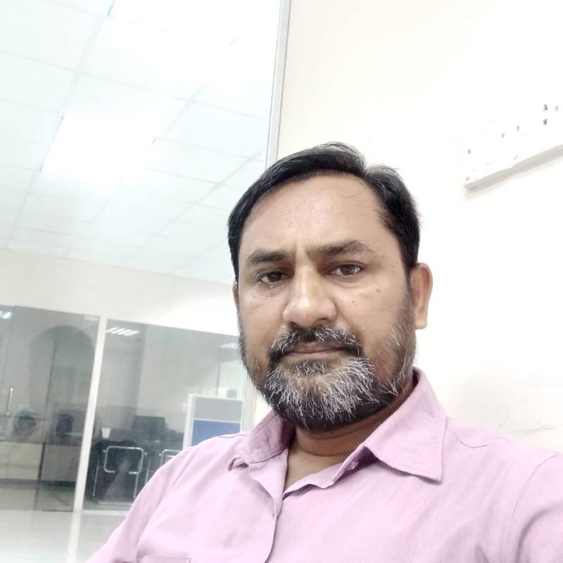 Zahir, 35, Cairo